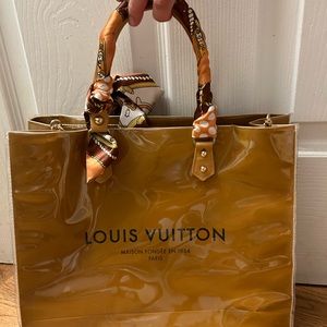 Louis Vuitton Tote